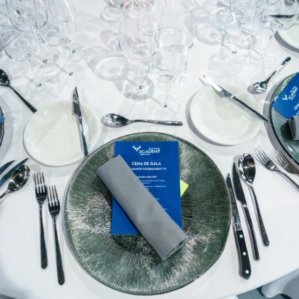 Rafa Nadal Akademija Teniso stovykla Padelio stovykla Maljorka Aktyvios Tenisininko atostogos Teniso stovyklos vaikams Teniso stovyklos suaugusiems Dovana teniso fanui