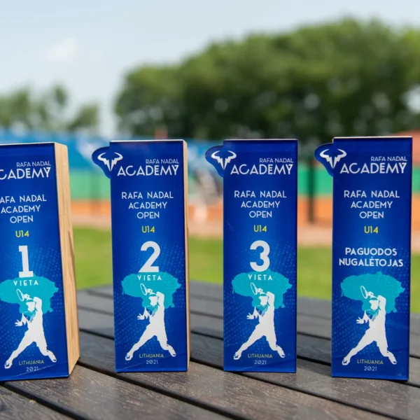 Rafa Nadal Akademija Teniso stovykla Padelio stovykla Maljorka Aktyvios Tenisininko atostogos Teniso stovyklos vaikams Teniso stovyklos suaugusiems Dovana teniso fanui