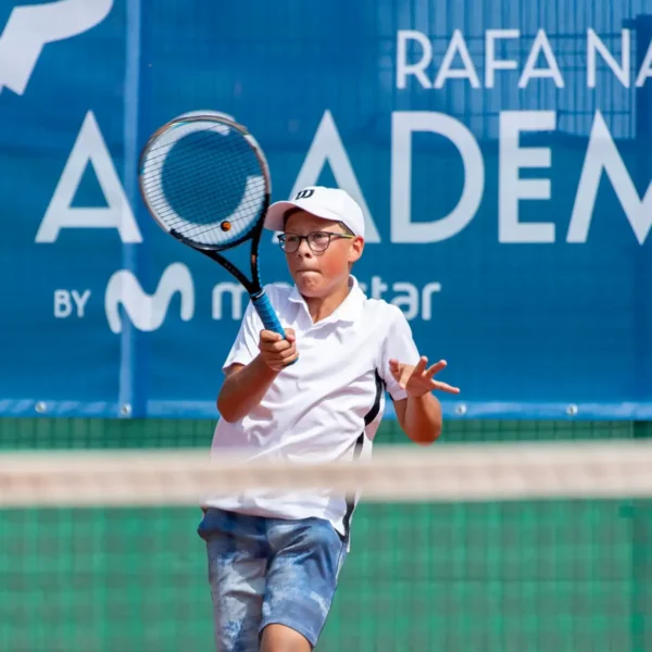 Rafa Nadal Akademija Teniso stovykla Padelio stovykla Maljorka Aktyvios Tenisininko atostogos Teniso stovyklos vaikams Teniso stovyklos suaugusiems Dovana teniso fanui