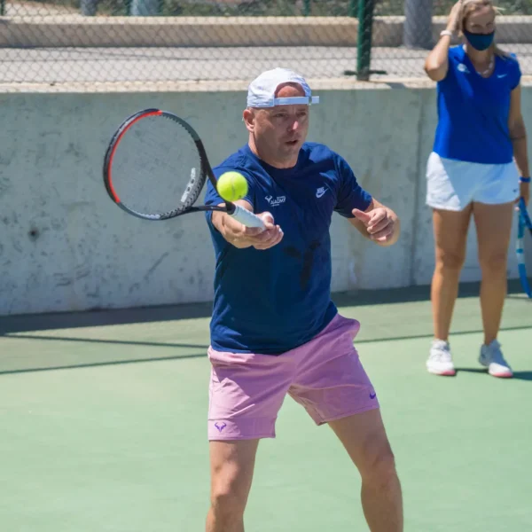 Rafa Nadal Akademija Teniso stovykla Padelio stovykla Maljorka Aktyvios Tenisininko atostogos Teniso stovyklos vaikams Teniso stovyklos suaugusiems Dovana teniso fanui