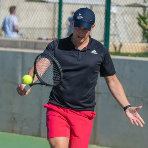 Rafa Nadal Akademija Teniso stovykla Padelio stovykla Maljorka Aktyvios Tenisininko atostogos Teniso stovyklos vaikams Teniso stovyklos suaugusiems Dovana teniso fanui