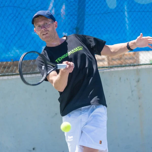 Rafa Nadal Akademija Teniso stovykla Padelio stovykla Maljorka Aktyvios Tenisininko atostogos Teniso stovyklos vaikams Teniso stovyklos suaugusiems Dovana teniso fanui