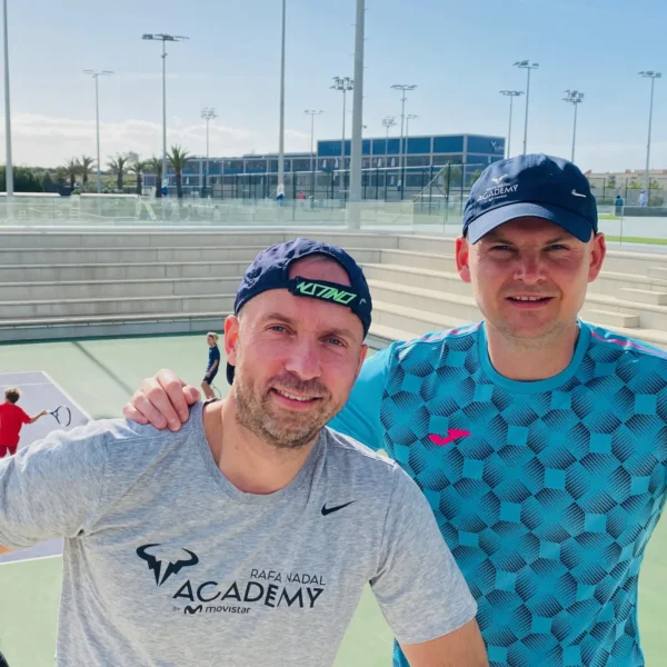 Rafa Nadal Akademija Teniso stovykla Padelio stovykla Maljorka Aktyvios Tenisininko atostogos Teniso stovyklos vaikams Teniso stovyklos suaugusiems Dovana teniso fanui