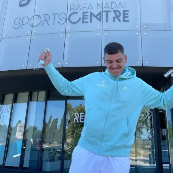 Rafa Nadal Akademija Teniso stovykla Padelio stovykla Maljorka Aktyvios Tenisininko atostogos Teniso stovyklos vaikams Teniso stovyklos suaugusiems Dovana teniso fanui