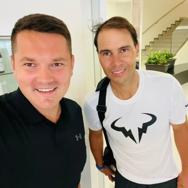 Rafa Nadal Akademija Teniso stovykla Padelio stovykla Maljorka Aktyvios Tenisininko atostogos Teniso stovyklos vaikams Teniso stovyklos suaugusiems Dovana teniso fanui