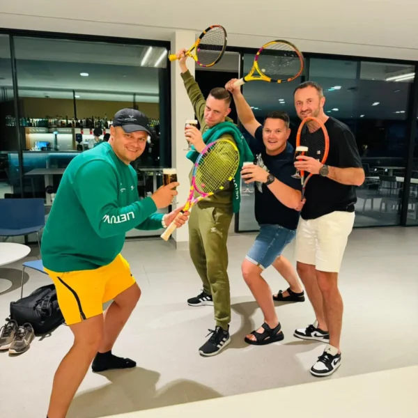 Rafa Nadal Akademija Teniso stovykla Padelio stovykla Maljorka Aktyvios Tenisininko atostogos Teniso stovyklos vaikams Teniso stovyklos suaugusiems Dovana teniso fanui