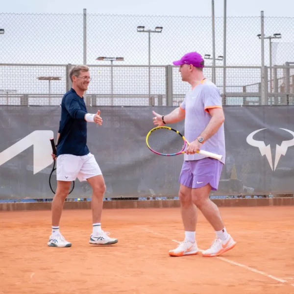 Rafa Nadal Akademija Teniso stovykla Padelio stovykla Maljorka Aktyvios Tenisininko atostogos Teniso stovyklos vaikams Teniso stovyklos suaugusiems Dovana teniso fanui