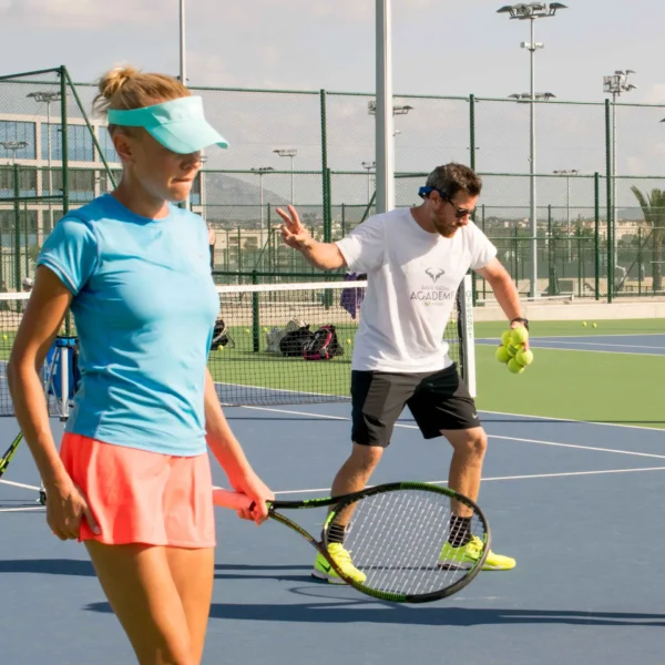 Rafa Nadal Akademija Teniso stovykla Padelio stovykla Maljorka Aktyvios Tenisininko atostogos Teniso stovyklos vaikams Teniso stovyklos suaugusiems Dovana teniso fanui