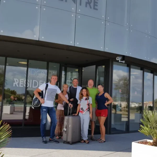 Rafa Nadal Akademija Teniso stovykla Padelio stovykla Maljorka Aktyvios Tenisininko atostogos Teniso stovyklos vaikams Teniso stovyklos suaugusiems Dovana teniso fanui