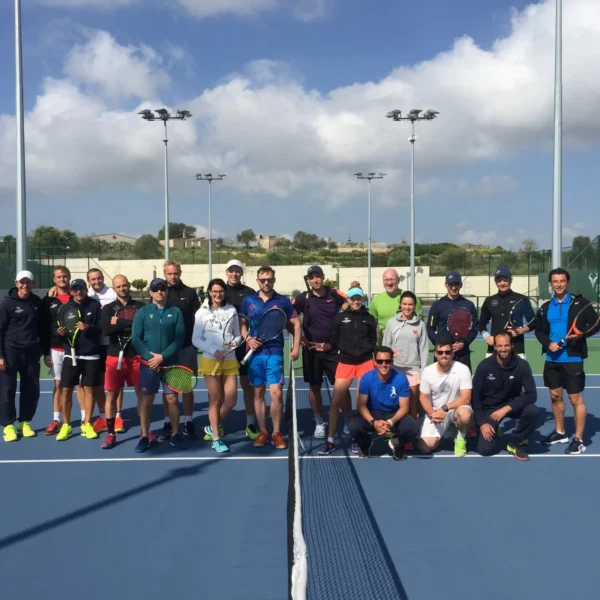 Rafa Nadal Akademija Teniso stovykla Padelio stovykla Maljorka Aktyvios Tenisininko atostogos Teniso stovyklos vaikams Teniso stovyklos suaugusiems Dovana teniso fanui