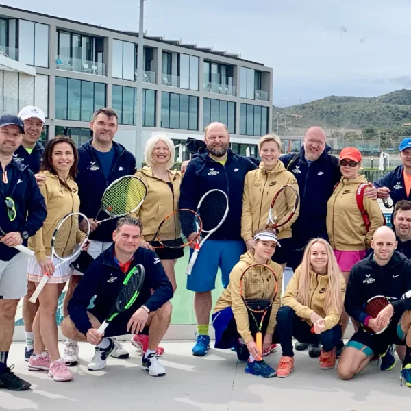 Rafa Nadal Akademija Teniso stovykla Padelio stovykla Maljorka Aktyvios Tenisininko atostogos Teniso stovyklos vaikams Teniso stovyklos suaugusiems Dovana teniso fanui