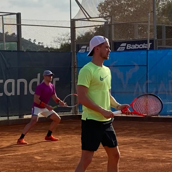 Rafa Nadal Akademija Teniso stovykla Padelio stovykla Maljorka Aktyvios Tenisininko atostogos Teniso stovyklos vaikams Teniso stovyklos suaugusiems Dovana teniso fanui