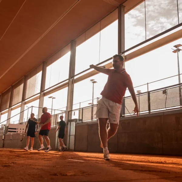 Rafa Nadal Akademija Teniso stovykla Padelio stovykla Maljorka Aktyvios Tenisininko atostogos Teniso stovyklos vaikams Teniso stovyklos suaugusiems Dovana teniso fanui