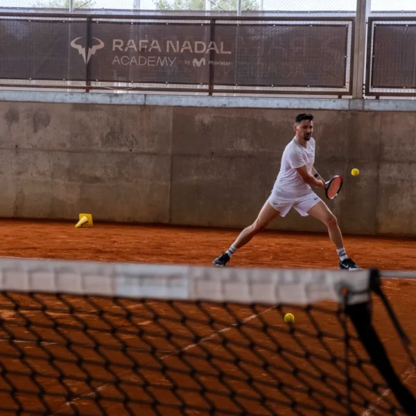 Rafa Nadal Akademija Teniso stovykla Padelio stovykla Maljorka Aktyvios Tenisininko atostogos Teniso stovyklos vaikams Teniso stovyklos suaugusiems Dovana teniso fanui