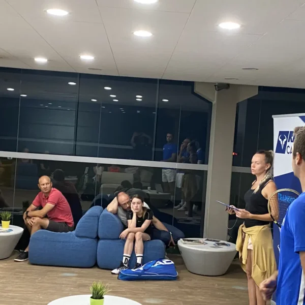 Rafa Nadal Akademija Teniso stovykla Padelio stovykla Maljorka Aktyvios Tenisininko atostogos Teniso stovyklos vaikams Teniso stovyklos suaugusiems Dovana teniso fanui