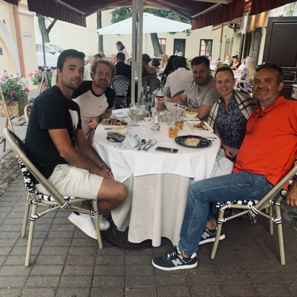 Rafa Nadal Akademija Teniso stovykla Padelio stovykla Maljorka Aktyvios Tenisininko atostogos Teniso stovyklos vaikams Teniso stovyklos suaugusiems Dovana teniso fanui