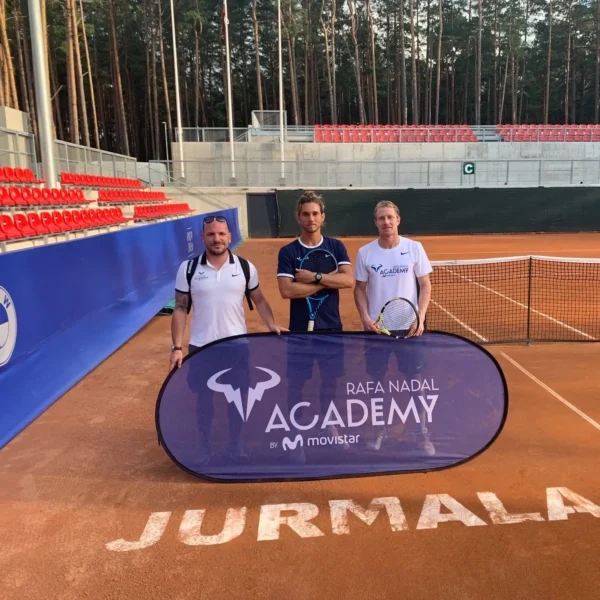 Rafa Nadal Akademija Teniso stovykla Padelio stovykla Maljorka Aktyvios Tenisininko atostogos Teniso stovyklos vaikams Teniso stovyklos suaugusiems Dovana teniso fanui