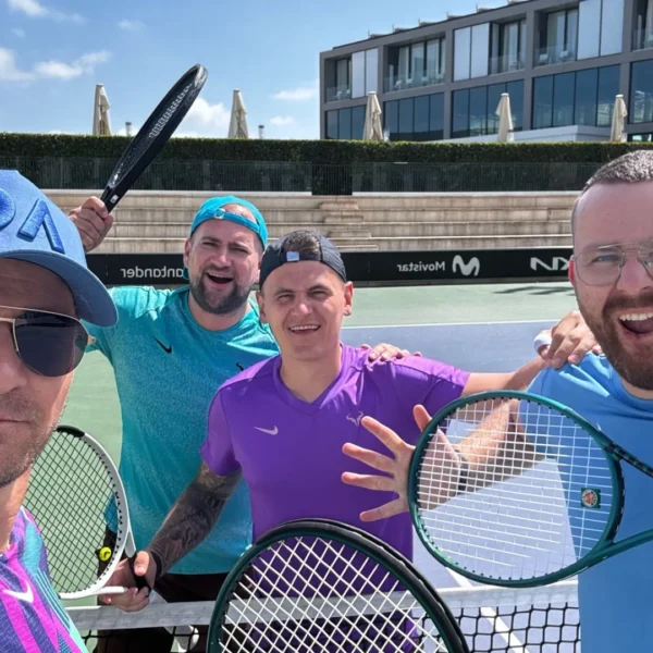 Teniso padelio stovykla Rafa Nadal Academy 1 Juras Vėželis Tada Volbikas Ignas Volbikas Justinas Salagubovas